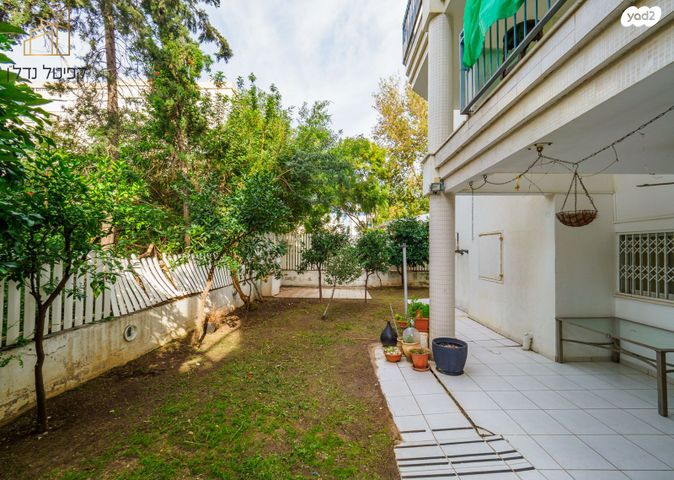 דירת גן, מקס נורדאו, עיר, מרכז העיר, נהריה