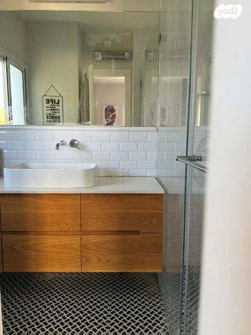 דו משפחתי, רמתיים, הוד השרון