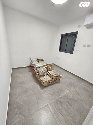 דירת גן, הרב מרדכי אליהו, כרמי הנדיב, אחוזת רוטנר, קרית מלאכי