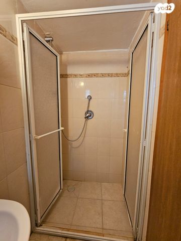 דירה, חנה סנש 15, מוצקין הותיקה, קרית מוצקין