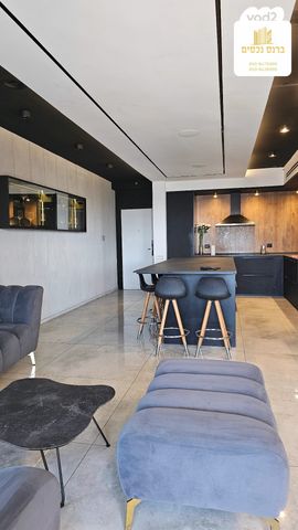 דירה, יצחק שדה 8, דרום מערב ותיק, בת ים