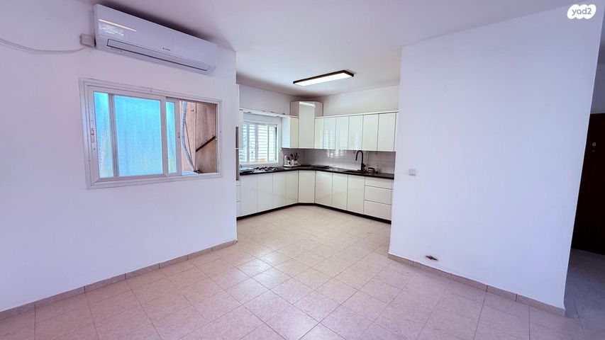 דירה, הרצליה