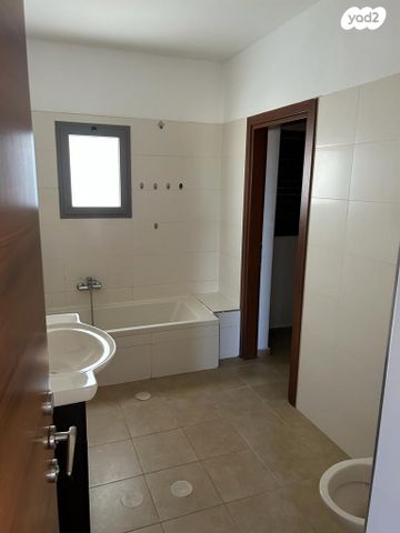 דירה, נרקיס, נווה נוי, נתיבות