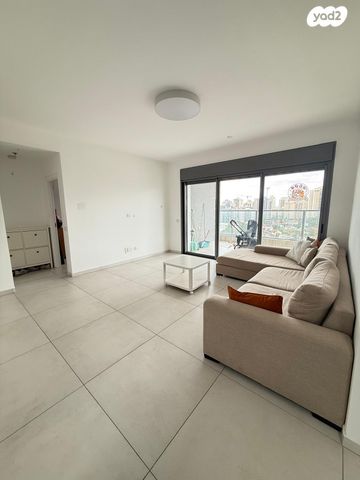 דירה, אסירי ציון 26, נווה גן, פתח תקווה