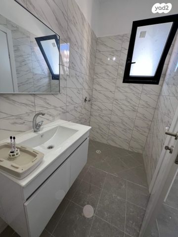 דירה, חיטה, הבוסתנים, שדרות