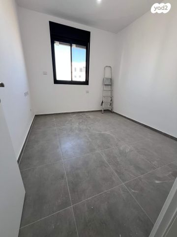 דירה, חיטה, הבוסתנים, שדרות