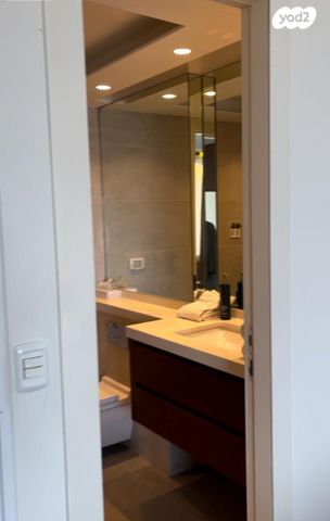 דירה, יפה נוף, כרמל מרכזי - שד' קיש, חיפה