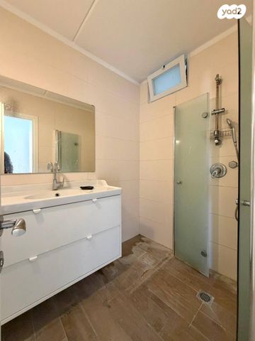 דירה, פנחס לבון 1, קרית ים ד', קרית ים