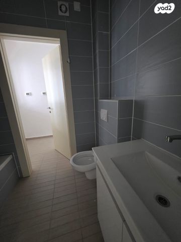 דירה, היינן, עיר היין, אשקלון