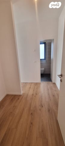 דירה, בר כוכבא, הרצליה