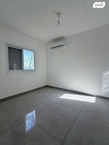 דירה, פנחס לבון 1, קרית ים ד', קרית ים