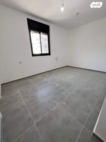 דירה, חיטה, הבוסתנים, שדרות