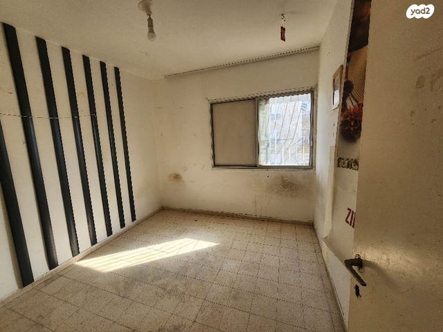 דירה, הרב מסעוד אלפסי, ברית כהונה, נתיבות