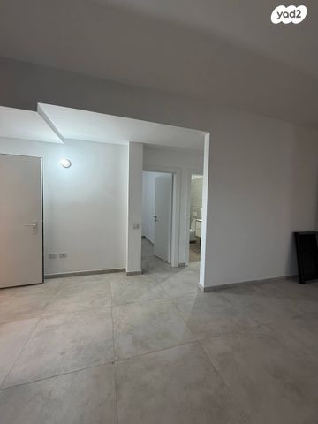 דירה, סמדר 2, שכונת הותיקים, רמת גן