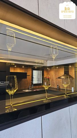 דירה, יצחק שדה, דרום מערב ותיק, בת ים