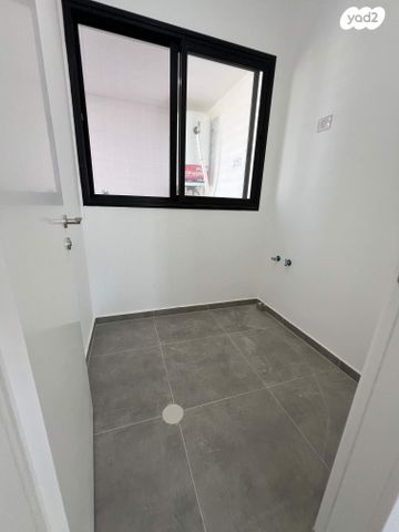 דירה, חיטה, הבוסתנים, שדרות