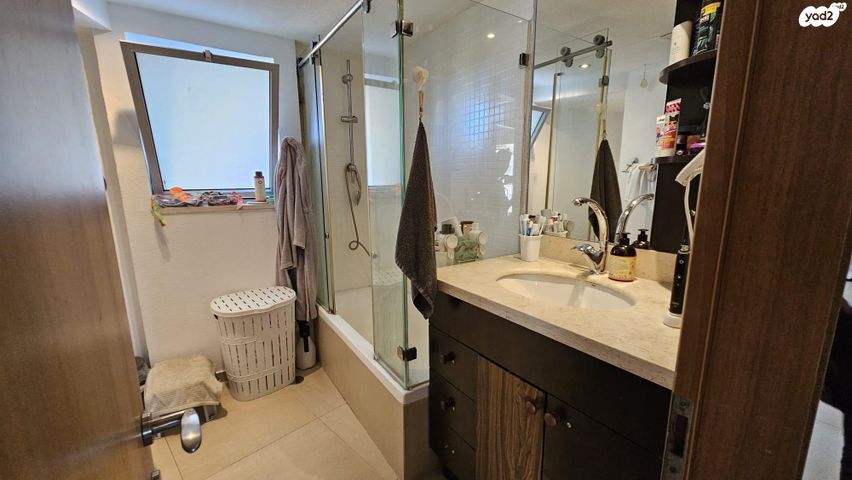 דירה, הרב הרצוג, גבעתיים