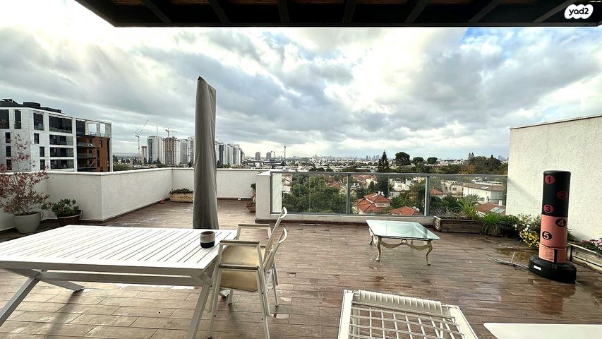 גג/ פנטהאוז, אנשי בראשית, רמתיים, הוד השרון