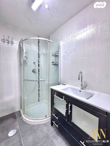 דירה, שדרות יגאל אלון 209, דימונה