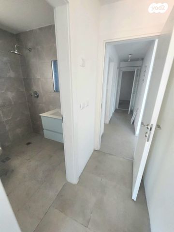 דירה, הרא"ה 153, עליות, רמת גן