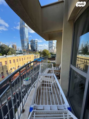 דירה, איסרליש 18, תל אביב יפו