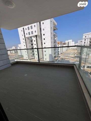 דירה, חיטה, הבוסתנים, שדרות