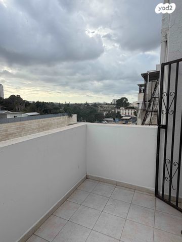 דירה, דרך משה דיין, כפיר, נווה כפיר, תל אביב יפו