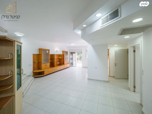 דירת גן, מקס נורדאו, עיר, מרכז העיר, נהריה