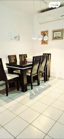 דירה, נווה אפק, ראש העין