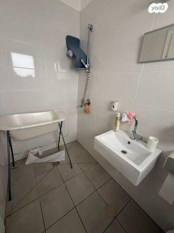 דירה, אסירי ציון 26, נווה גן, פתח תקווה