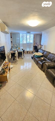 קדושי בלזן 4