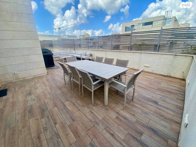 דירה, לוי אשכול, מרכז דרום, רעננה