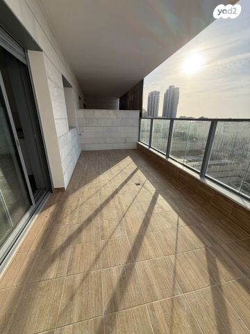 דר' ישראל בורגנסקי 