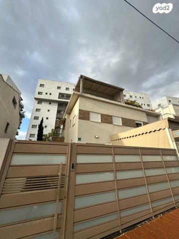 דו משפחתי, יהלום, רובע יזרעאל סביוני העמק, עפולה