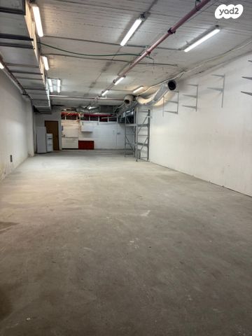 מחסנים, ראשון לציון