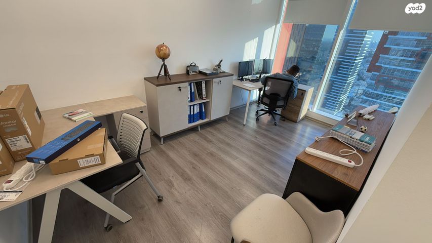 משרדים, מצדה, בני ברק