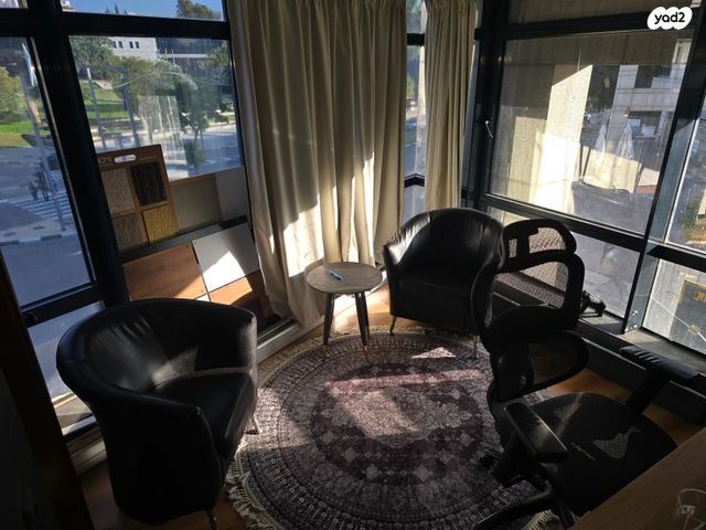 בן גוריון 22