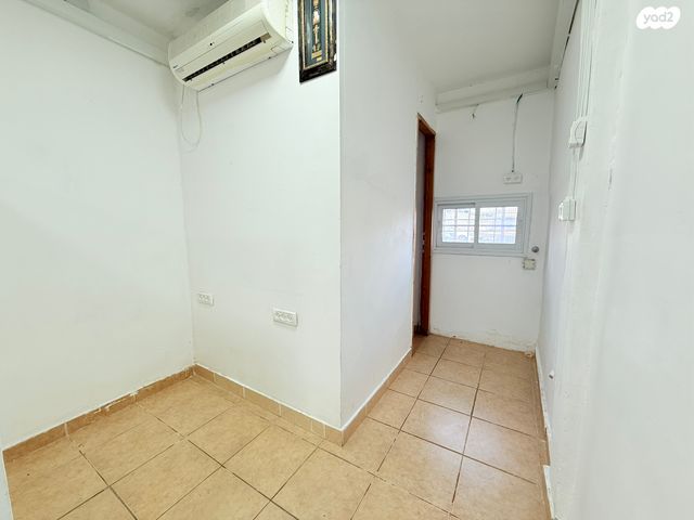 חנויות/ שטח מסחרי, שדרות דוד בן גוריון, מרכז העיר, קרית מלאכי