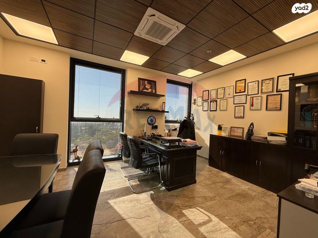 שדרות מנחם אריאב 20