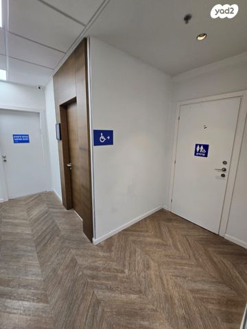 קליניקות, יוסף לישנסקי 27, מב"ת מערב, אזור תעשייה חדש, ראשון לציון