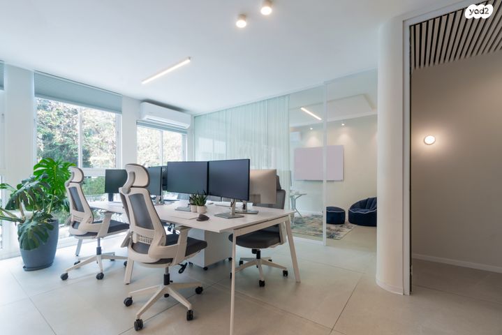 משרדים, מונטיפיורי, הרכבת, תל אביב יפו