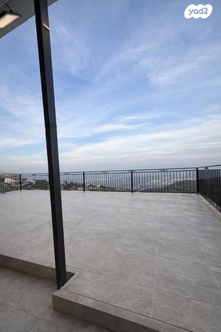 חנויות/ שטח מסחרי, עספיא, עספיא