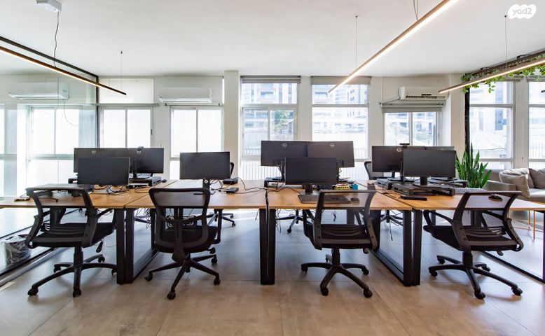 משרדים, מונטיפיורי, הרכבת, תל אביב יפו