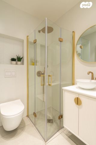 משרדים, מונטיפיורי, הרכבת, תל אביב יפו