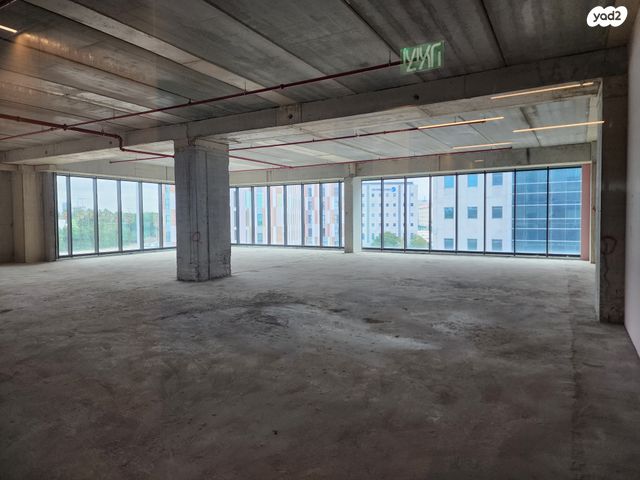 משרדים, אלי הורוביץ, פארק הורוביץ, רחובות