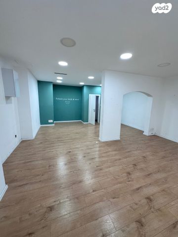 חנויות/ שטח מסחרי, שדרות בית וגן, בית וגן, קרית אתא