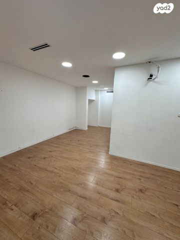 חנויות/ שטח מסחרי, שדרות בית וגן, בית וגן, קרית אתא