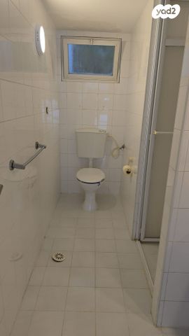 משרדים, חניאל