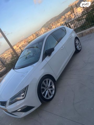 מודעת רכב סיאט לאון