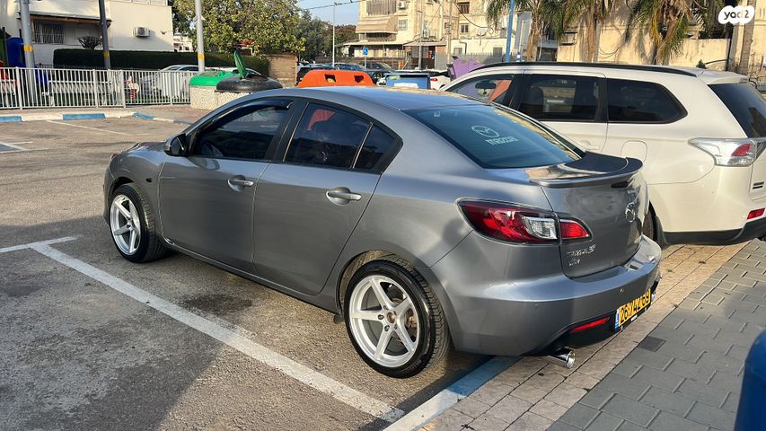 מאזדה 3